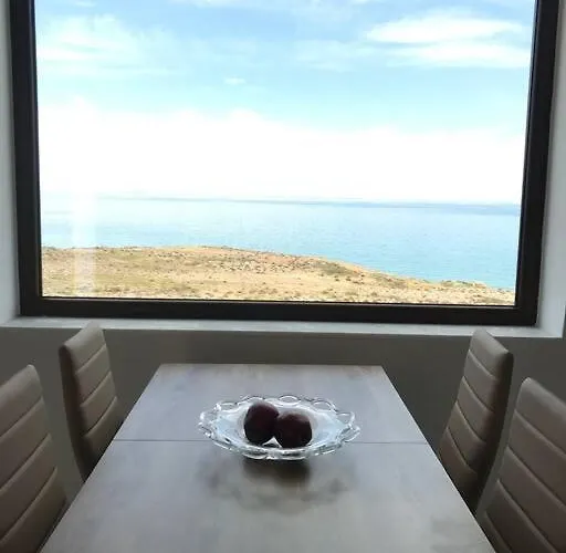 Karpadise Apartman *